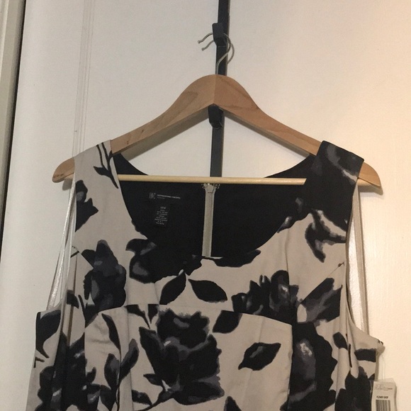 INC International Concepts Dress sleeveless. Black/Gray Roses Fit & Flare. 18W - Picture 3 of 6
